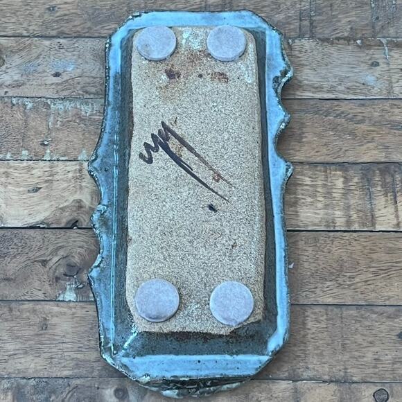 Decorative Pottery Tray 10.5" Engraved Designs Weathered Antique Finish - Picture 9 of 10